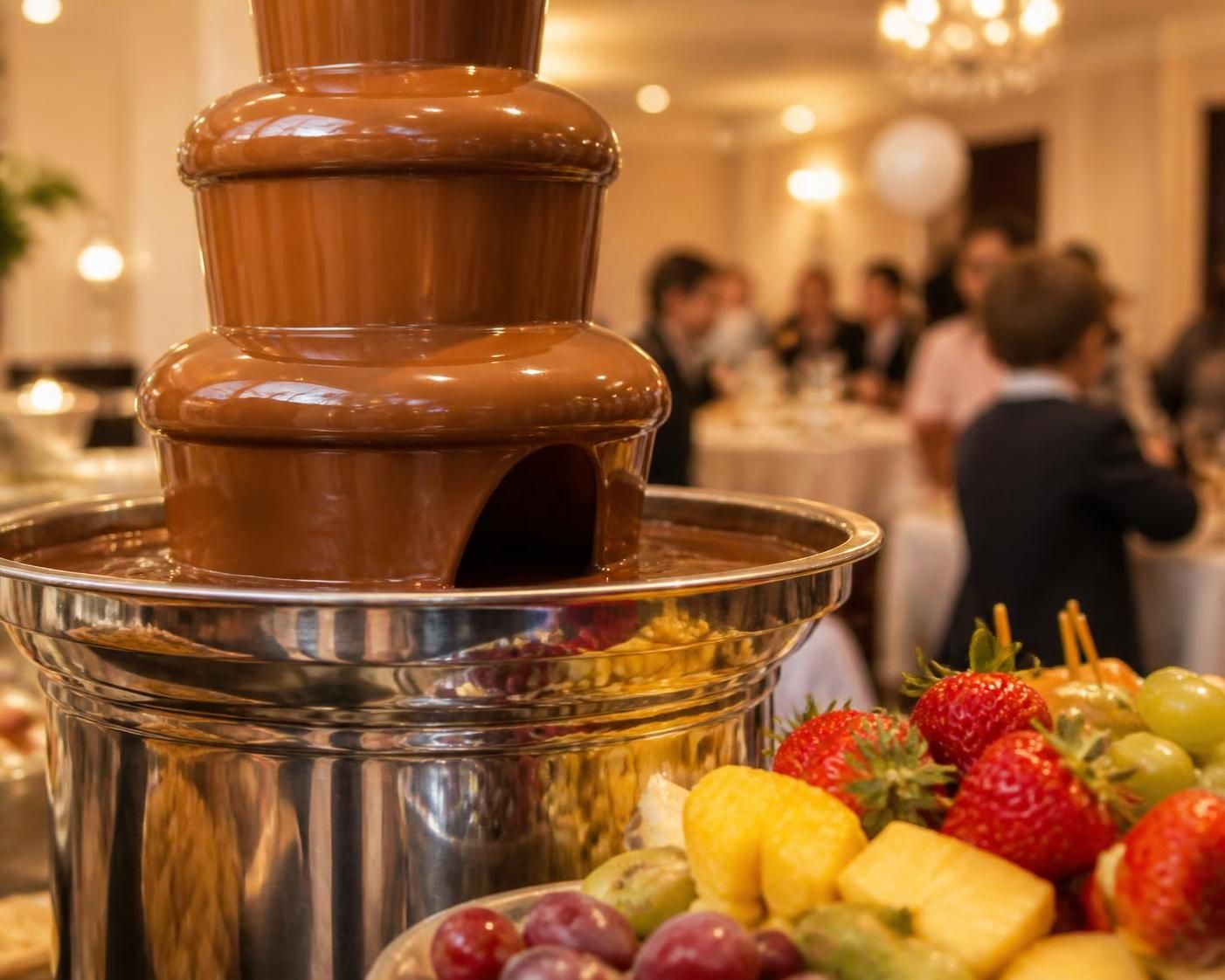 découvrez quel type de chocolat choisir pour votre fontaine de chocolat et si l'ajout d'huile est nécessaire pour une texture parfaite et un coulissage optimal.
