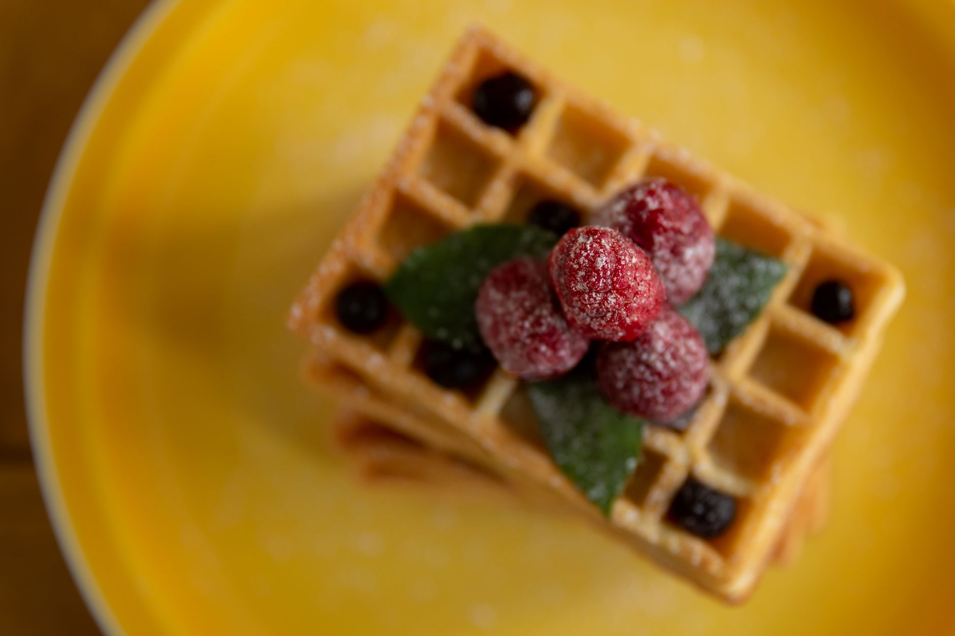 Gaufres arc-en-ciel framboise-basilic : ingrédients et équilibre des saveurs — gaufres arc-en-ciel framboise basilic