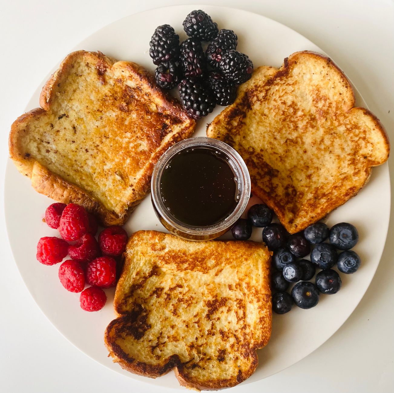 Pain perdu façon grand-mère la — pain perdu doré avec sirop