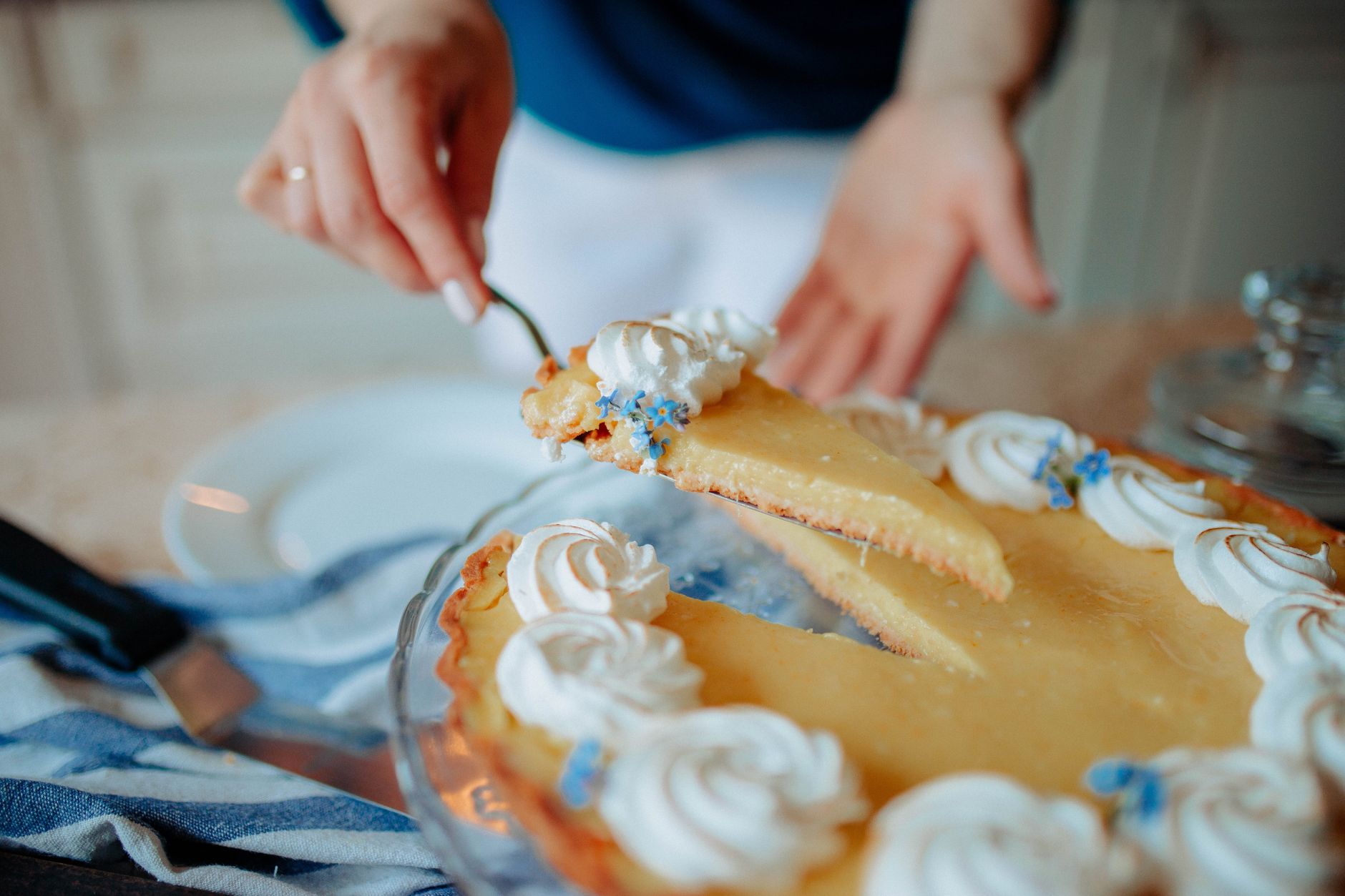 Crème au citron maison: comprendre la base pour mieux la maîtriser — tarte dessert crème au citron