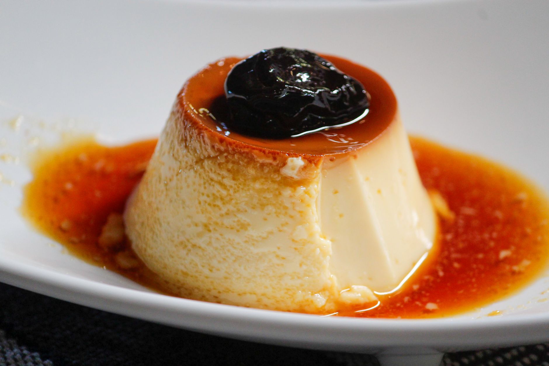 Une crème aux œufs au — crème aux œufs au four vanillée
